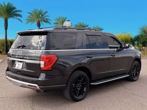 Used 2022 Ford Expedition XLT AWD/4WD image 6
