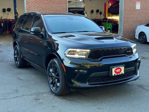 Used 2021 Dodge Durango GT image 3