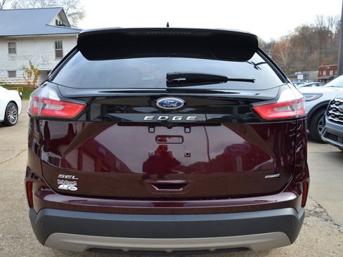 Used 2024 Ford Edge SEL image 5