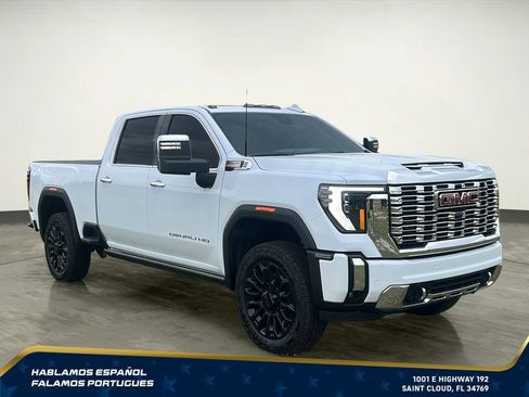 New 2026 GMC Sierra 2500 Denali w/ Denali Reserve Package AWD/4WD image 8