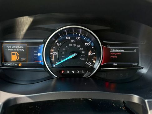 Used 2018 Ford Explorer XLT w/ Equipment Group 202A FWD image 30