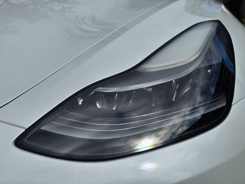 Used 2023 Tesla Model 3 Standard Range image 26