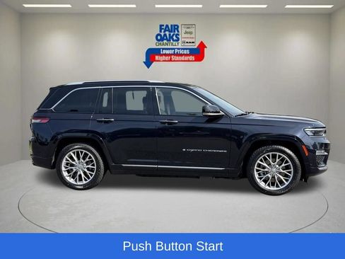 Used 2023 Jeep Grand Cherokee Summit w/ Luxury Tech Group V AWD/4WD image 6