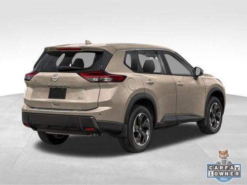 Certified 2025 Nissan Rogue SV FWD image 36
