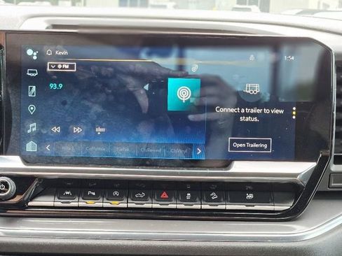 Used 2024 Chevrolet Silverado 1500 High Country w/ Technology Package image 23