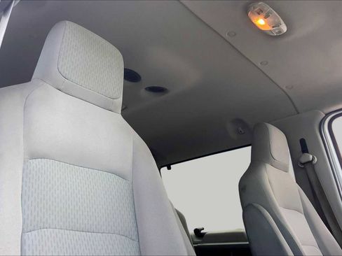 Used 2014 Ford E-350 and Econoline 350 XLT RWD image 14