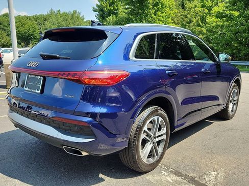 Used 2025 Audi Q5 Premium w/ Convenience Package AWD/4WD image 12