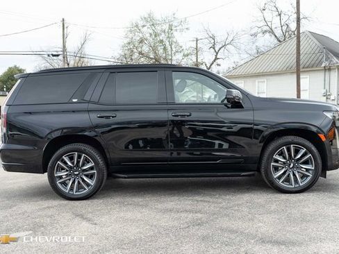 Used 2024 Cadillac Escalade Sport image 4