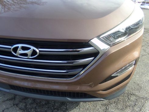 Used 2016 Hyundai Tucson Limited w/ Option Group 03 image 3