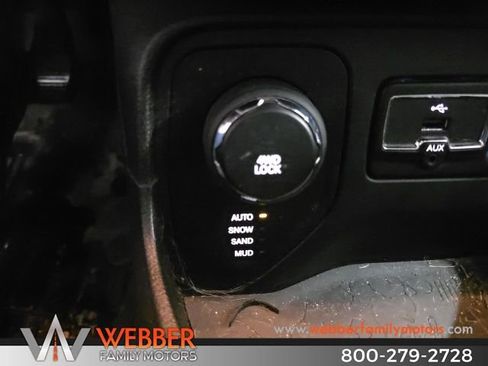 Used 2017 Jeep Renegade Altitude image 22