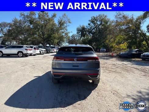 Used 2025 Volkswagen Atlas Cross Sport SE image 16