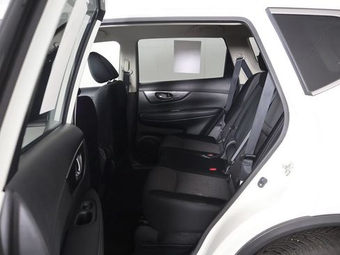Used 2019 Nissan Rogue SV w/ Premium Package AWD/4WD image 30