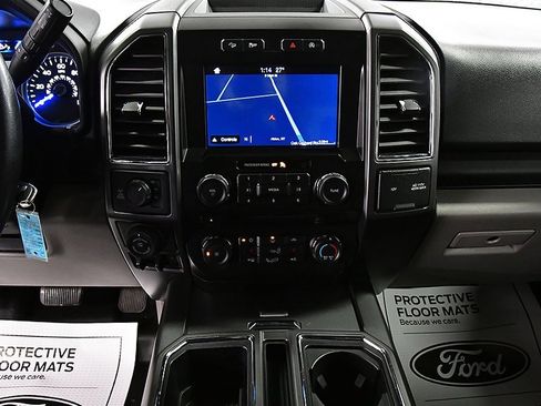 Used 2017 Ford F150 XLT w/ Equipment Group 302A Luxury image 25