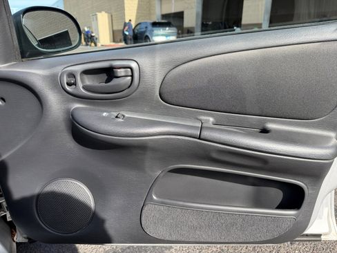 Used 2005 Dodge Neon SXT w/ Sport Appearance Group image 14