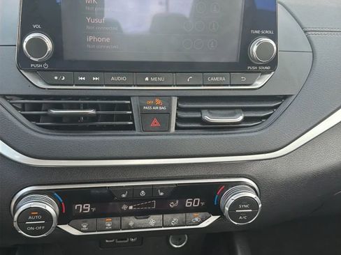 Used 2019 Nissan Altima 2.5 SV image 21