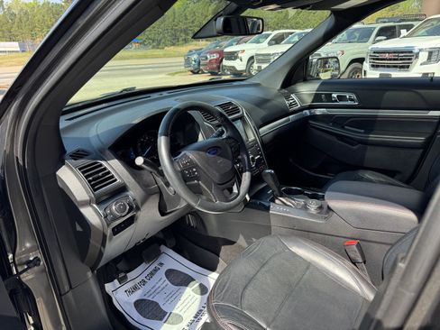 Used 2019 Ford Explorer Sport w/ Equipment Group 401A image 2