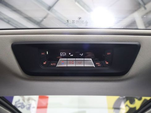 Used 2019 BMW X7 xDrive40i w/ Premium Package AWD/4WD image 29
