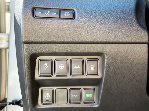 Used 2020 Nissan Rogue SL FWD image 10