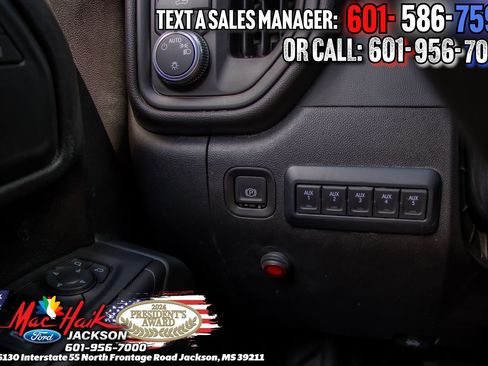 Used 2024 GMC Sierra 2500 Pro AWD/4WD image 16