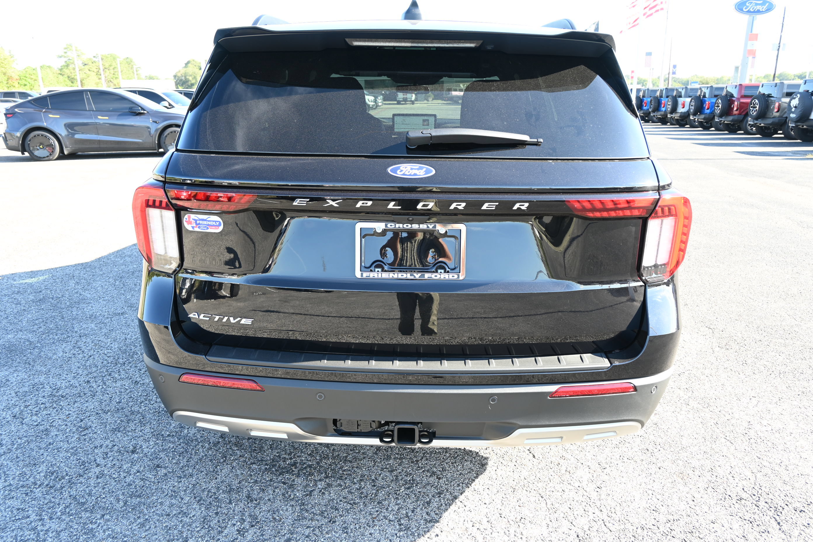 New 2027 Ford Explorer Active w/ Active Comfort Package RWD image 3