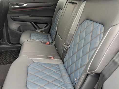 New 2026 Volkswagen Atlas Cross Sport SEL Premium R-Line image 16