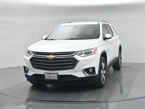 Used 2020 Chevrolet Traverse LT w/ LT Premium Package FWD image 59
