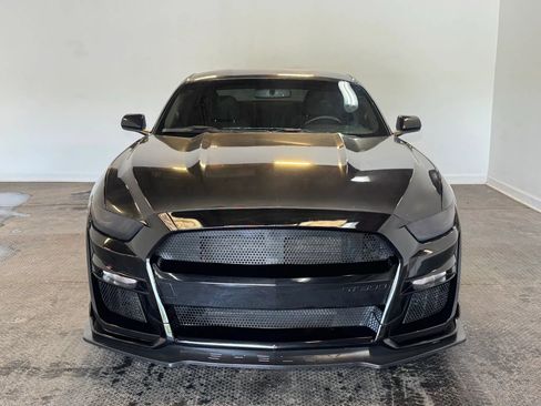 Used 2017 Ford Mustang Coupe RWD image 2