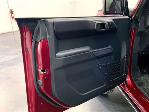 New 2025 Ford Bronco Badlands image 11