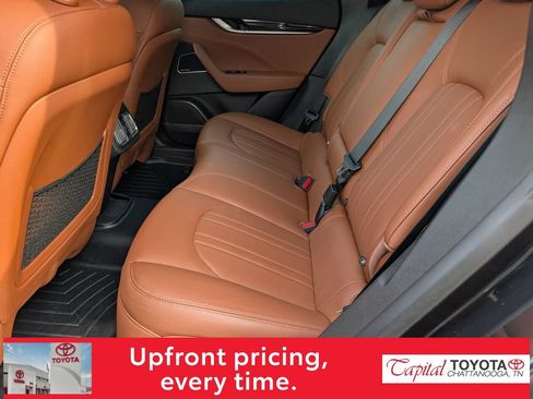 Used 2022 Maserati Levante GT AWD/4WD image 12