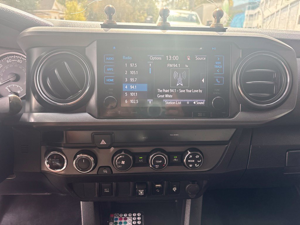 Used 2019 Toyota Tacoma TRD Off-Road AWD/4WD image 19