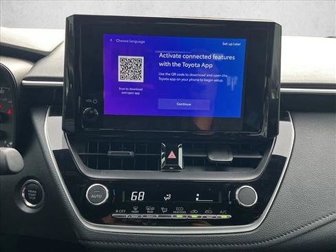 Certified 2025 Toyota Corolla SE image 13