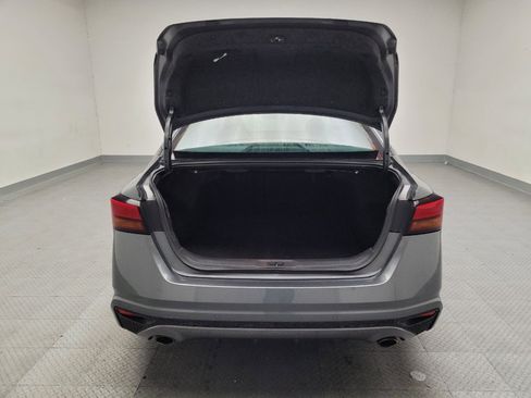 Used 2019 Nissan Altima 2.5 SL FWD image 29