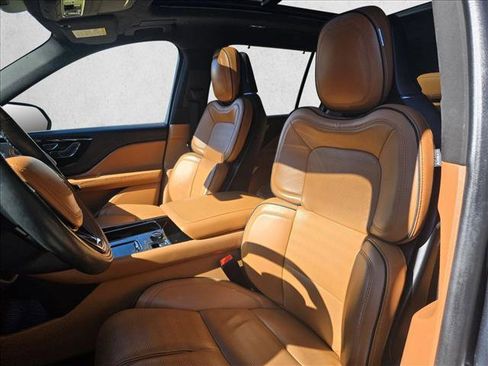 Used 2020 Lincoln Aviator Black Label w/ Dynamic Handling Package image 12