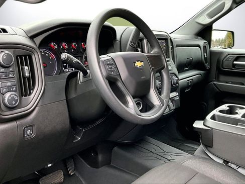 Used 2024 Chevrolet Silverado 1500 Custom image 18