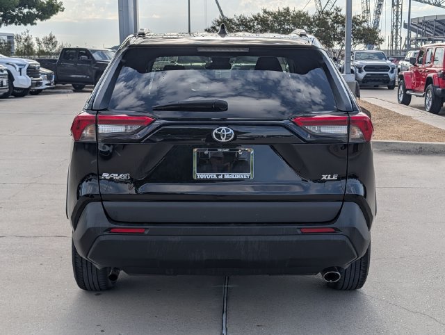 Used 2024 Toyota RAV4 XLE FWD image 7
