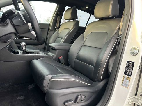 Used 2022 Kia Sportage SX image 22