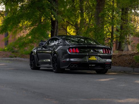 Used 2016 Ford Mustang Shelby GT350 w/ Technology Package image 45