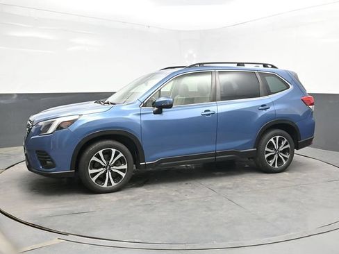 Used 2023 Subaru Forester Limited w/ Popular Package #2 AWD/4WD image 3