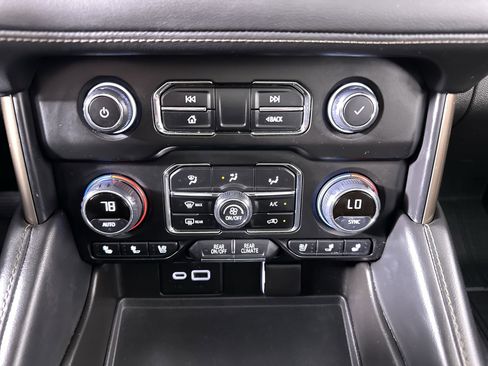 Used 2021 Chevrolet Tahoe High Country image 53