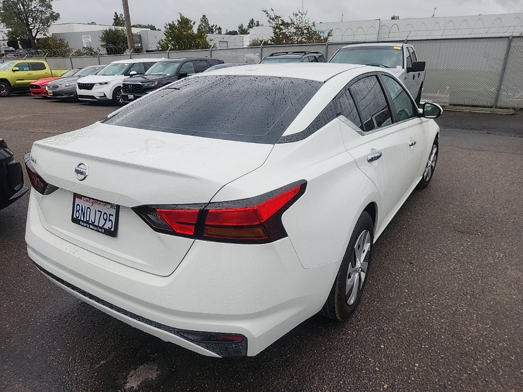 Used 2020 Nissan Altima 2.5 S FWD image 11
