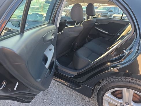 Used 2013 Toyota Corolla S image 12