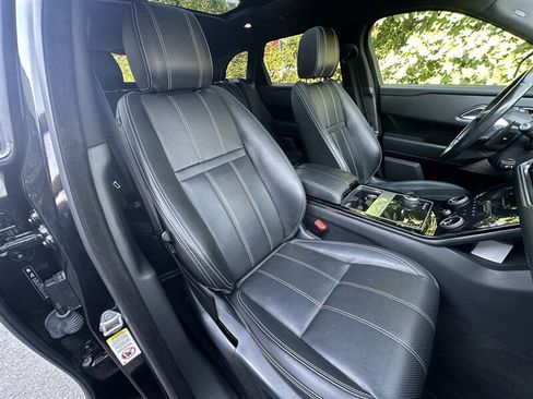 Used 2018 Land Rover Range Rover Velar S AWD/4WD image 7