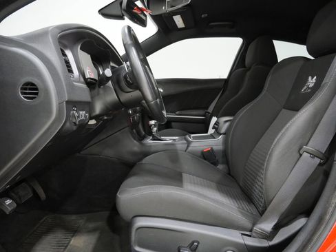 Used 2019 Dodge Charger Scat Pack w/ Harman/Kardon Audio Group RWD image 12