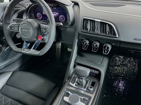 Used 2020 Audi R8 V10 image 6