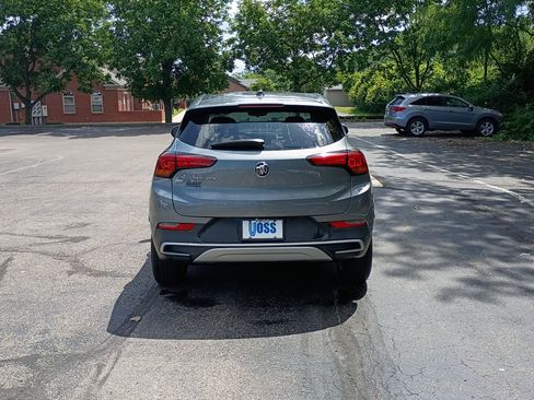 Used 2021 Buick Encore GX Preferred w/ Cold Weather Comfort Package AWD/4WD image 4