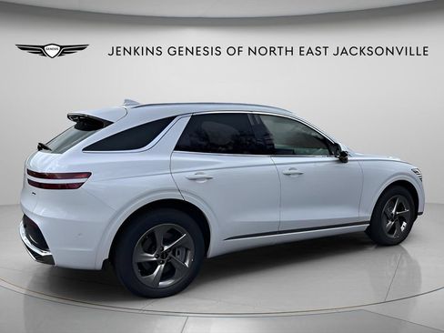 Used 2026 Genesis GV70 2.5T Advanced w/ G1 Accessory Package AWD/4WD image 4