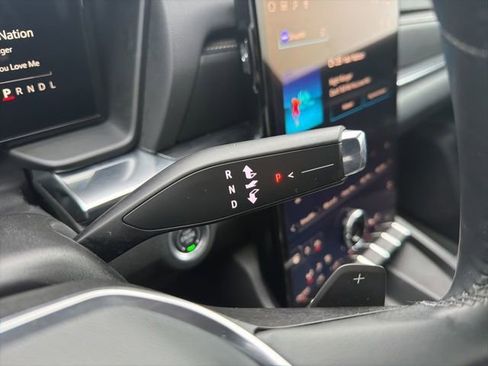 Used 2025 GMC Terrain Elevation image 38