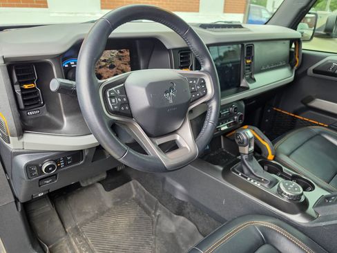 Used 2023 Ford Bronco Badlands AWD/4WD image 4