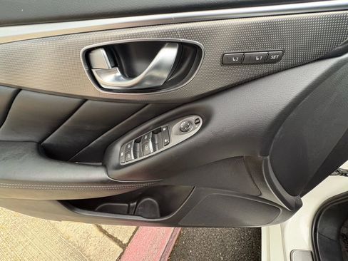 Used 2016 INFINITI Q50 3.0t Premium w/ 3.0T Premium Plus Package image 11