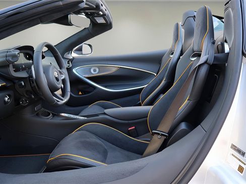 New 2026 McLaren Artura Spider image 15